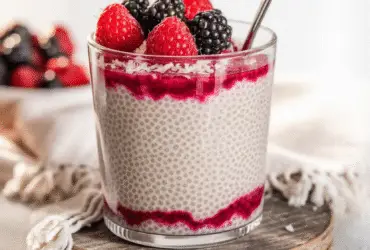 Oats with Chia and Berries