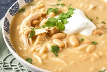 Creamy Crockpot White Chicken Chili